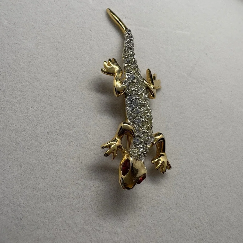Vintage Gold Tone‎ & Rhinestones Lizard Brooch Pin